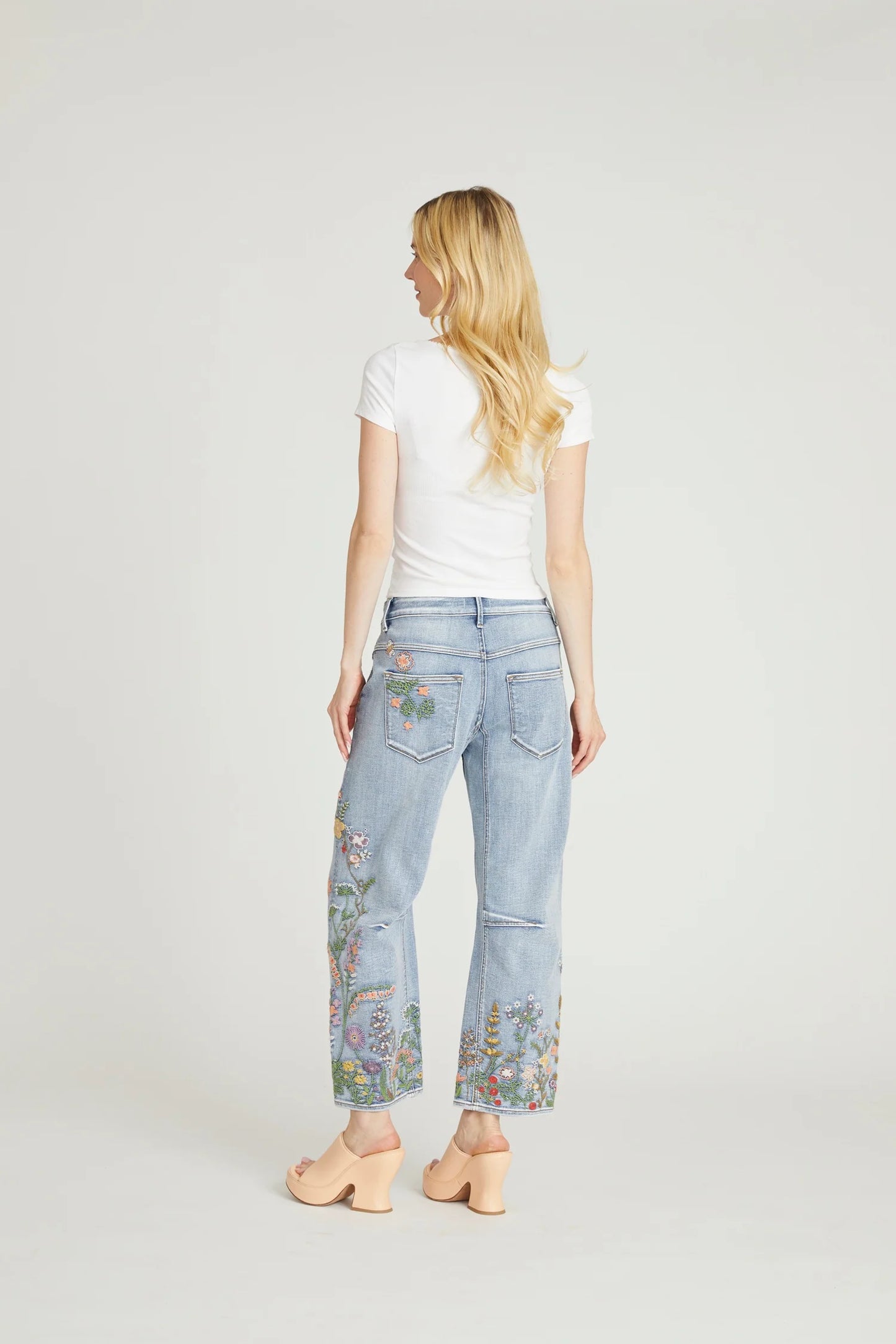 Barnie Barrel | Flower Fields