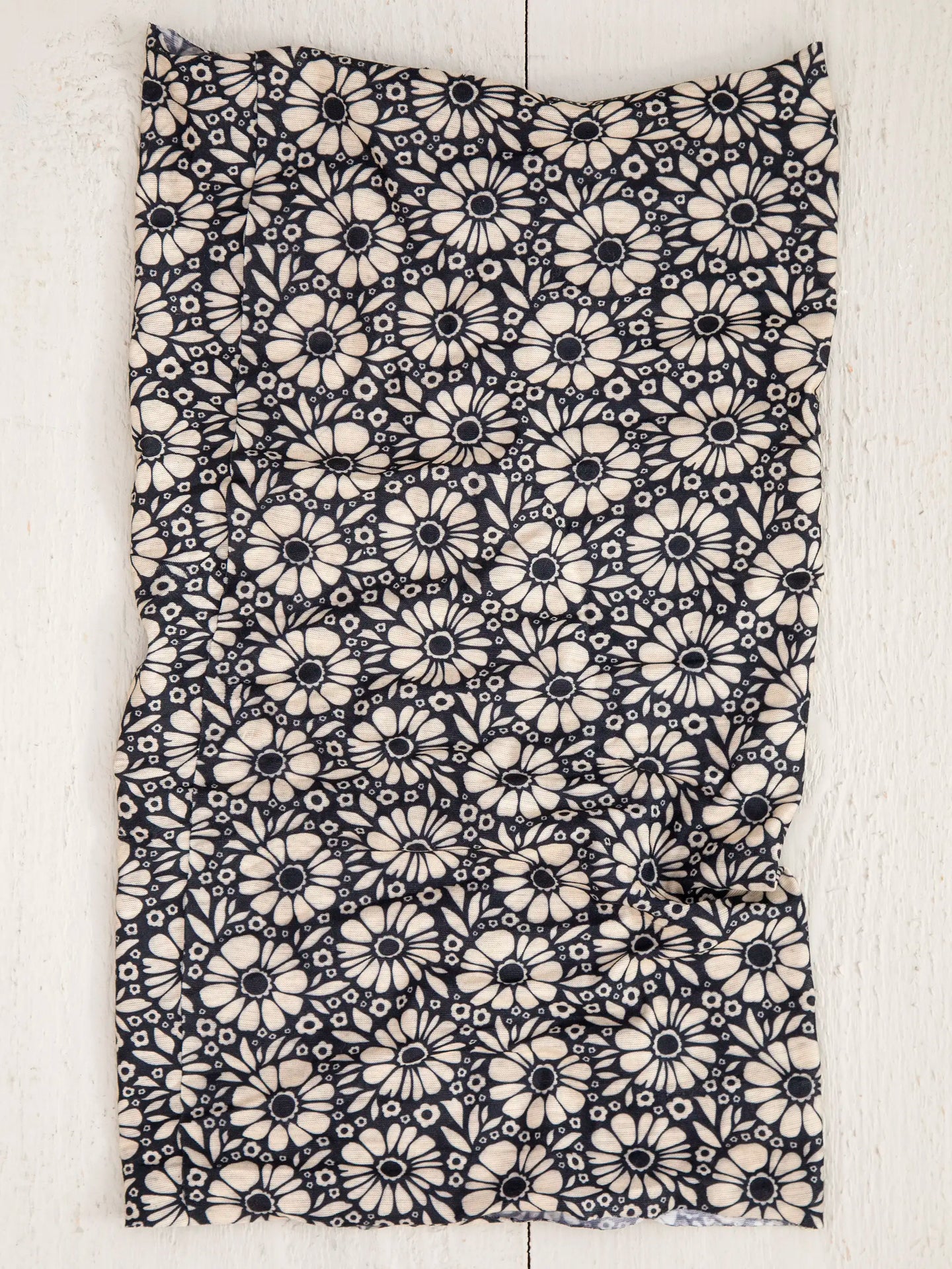 Full Boho Bandeau® Headband | Black and White Daisies