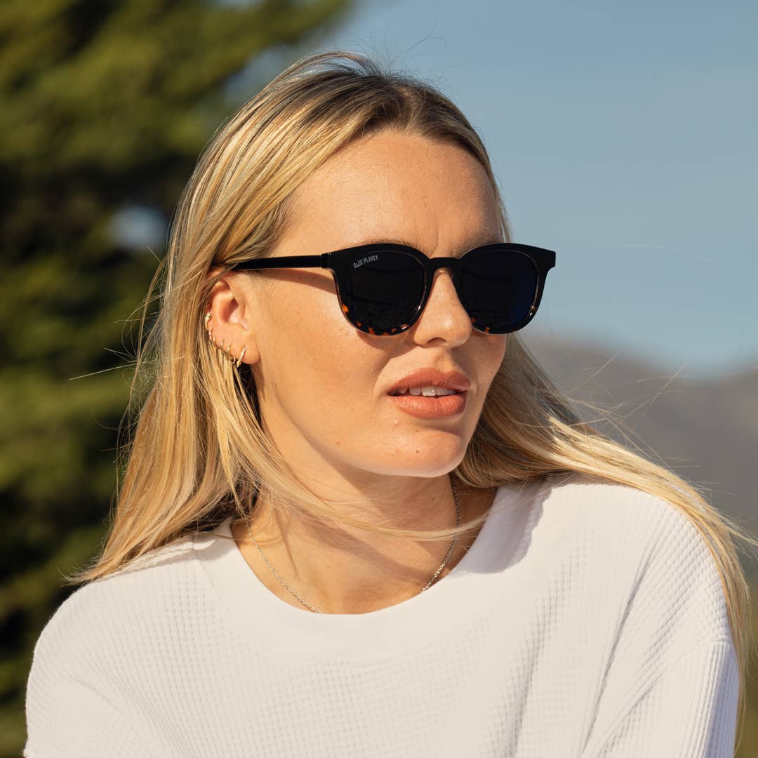 Gram - Onyx To Walnut Tortoise Fade / Gradient Brown