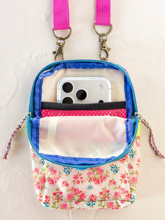8 in 1 Pocket Crossbody | Floral Blooms