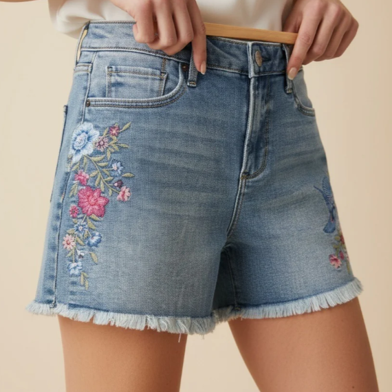 Lulu Shorts | Bluebird