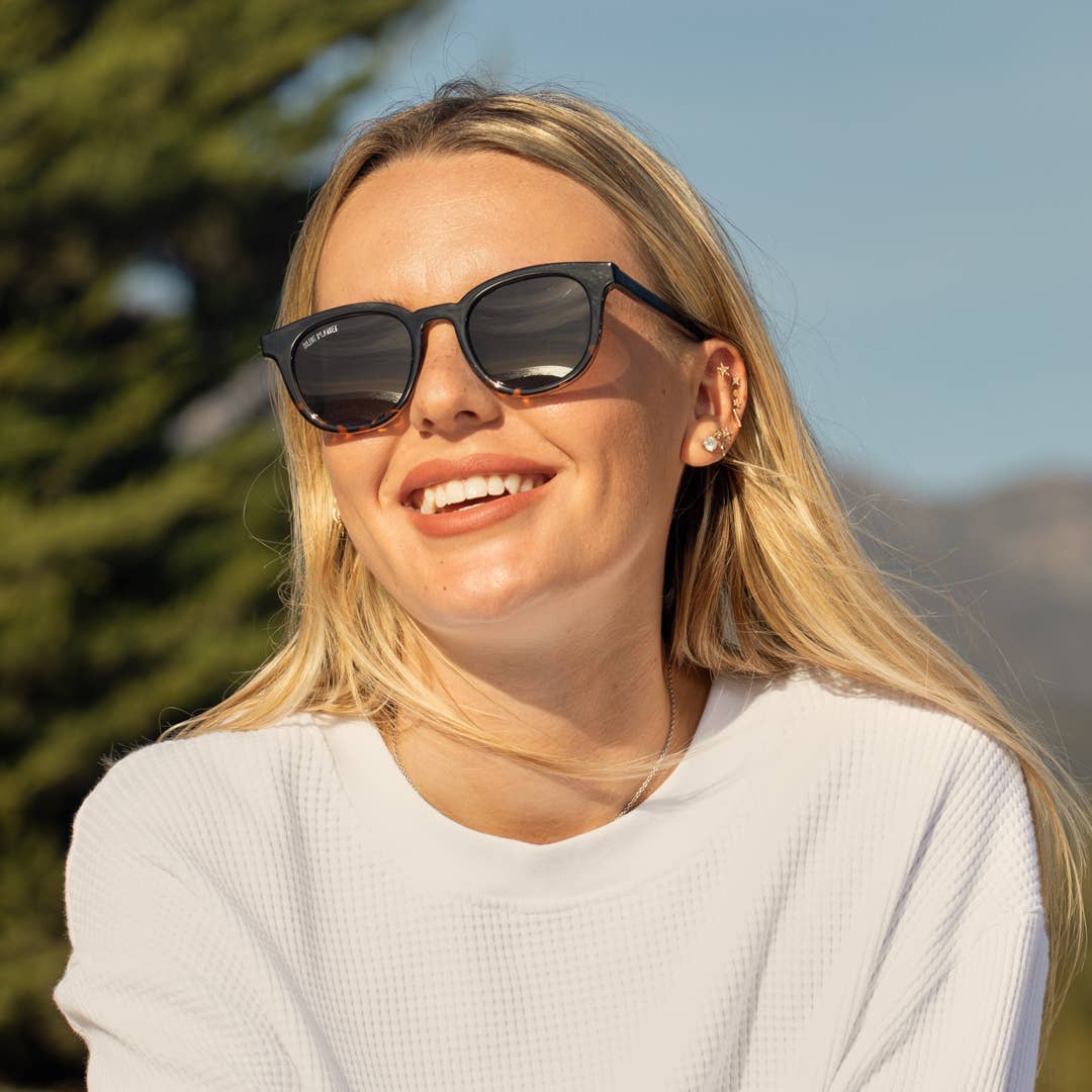 Gram - Onyx To Walnut Tortoise Fade / Gradient Brown