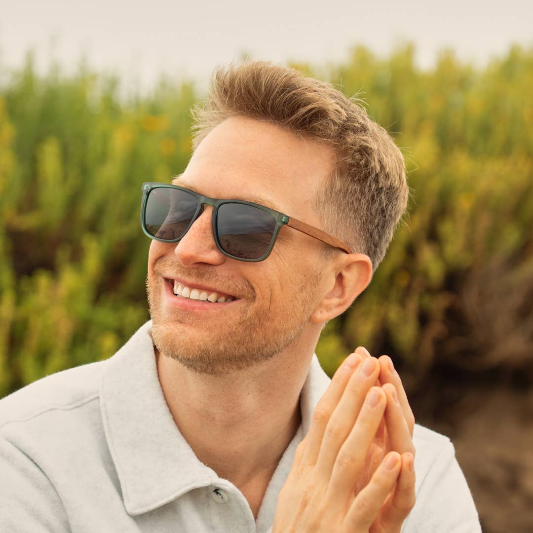 Cail - Matte Green / Walnut Wood / Smoke Polarized