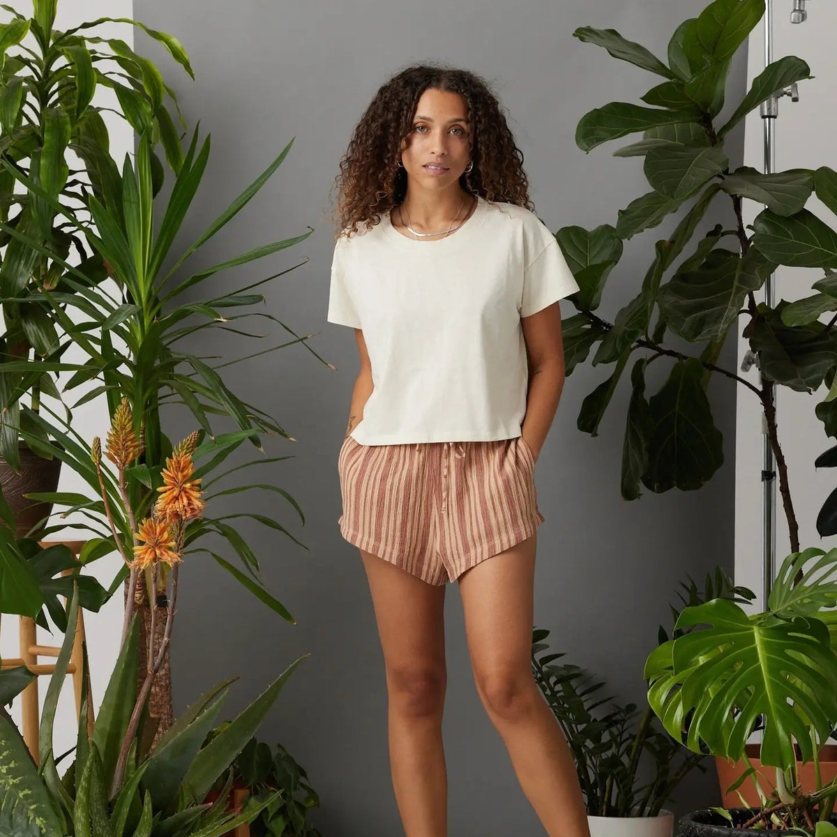 Woman's Easy Crop T
